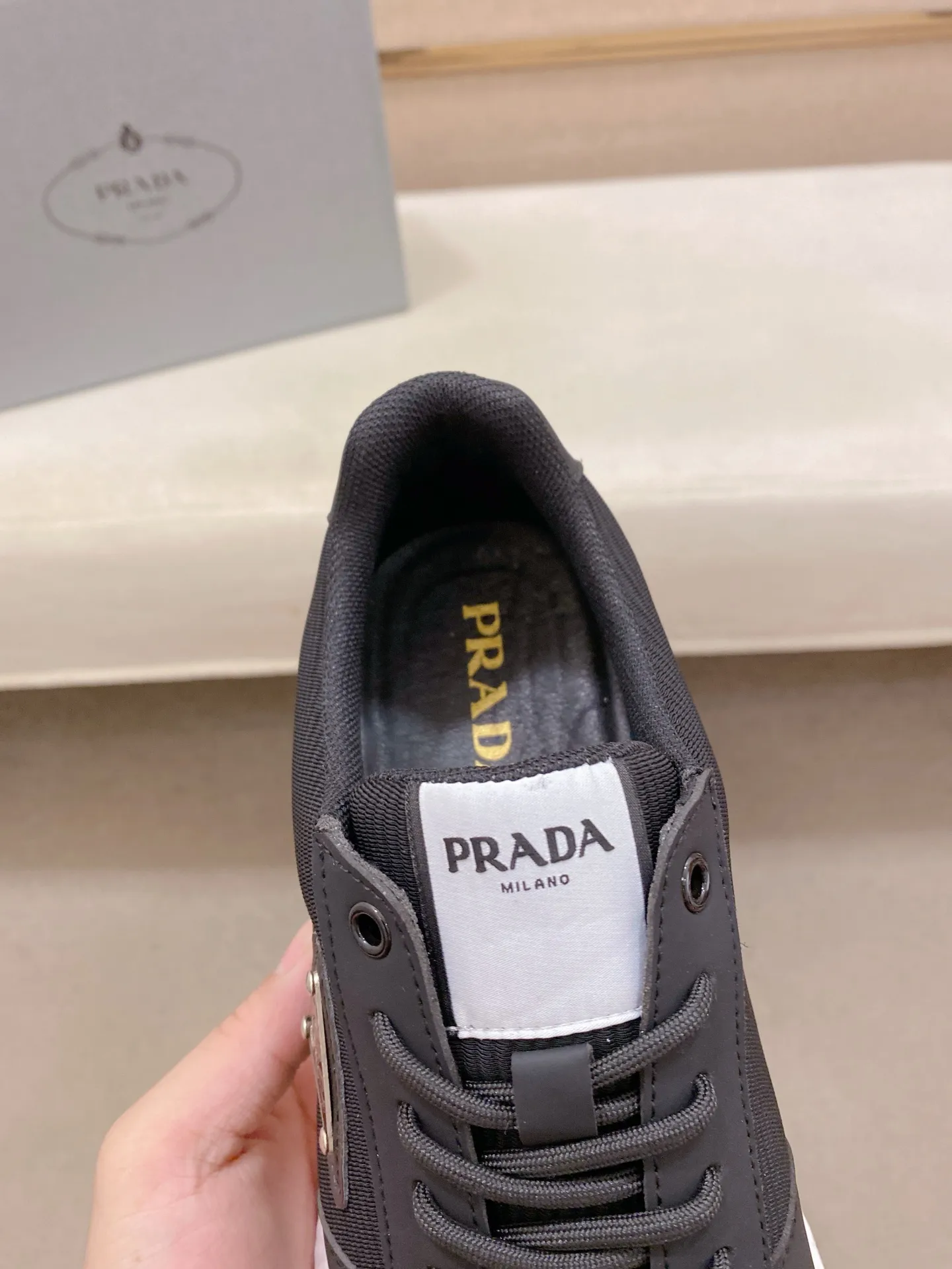 Men's shoes 💰: 462💰 [Prada～Prada] Trendy new styles are on the market. Same style as the official website. Counter quality. Original version. [Strong] [Strong] Imported selected first-layer cowhide. Comfortable and breathable sheepskin lining, fine workmanship, upper layer made of 100% pure cowhide, original last shape, comfortable on the feet, shoe sizes 38 to 44